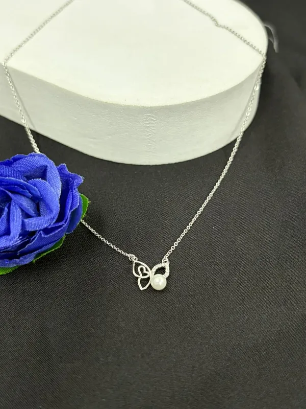 Silver_Handcrafted_925_Chain_With_Pendant_For_Female