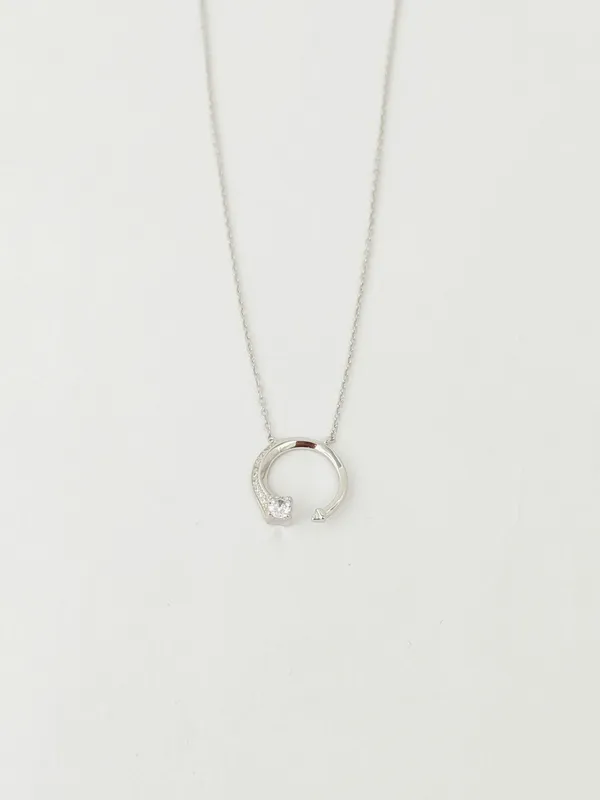 Sterling_Silver_Cresent_Moon_Diamond_Pendant_For_Female