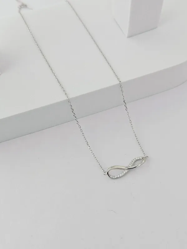 Sterling_Silver_Infinity_Diamond_Pendant_For_Female