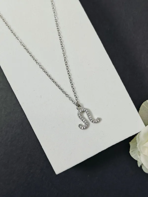 Sterling_Silver_Leo_Zodiac_Sign_Pendant_For_Female