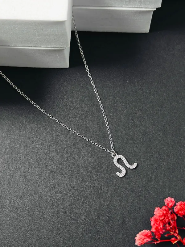 Sterling_Silver_Leo_Zodiac_Sign_Pendant_For_Female