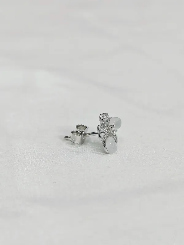 Silver_Lightweight_Stud_Earrings_For_Female
