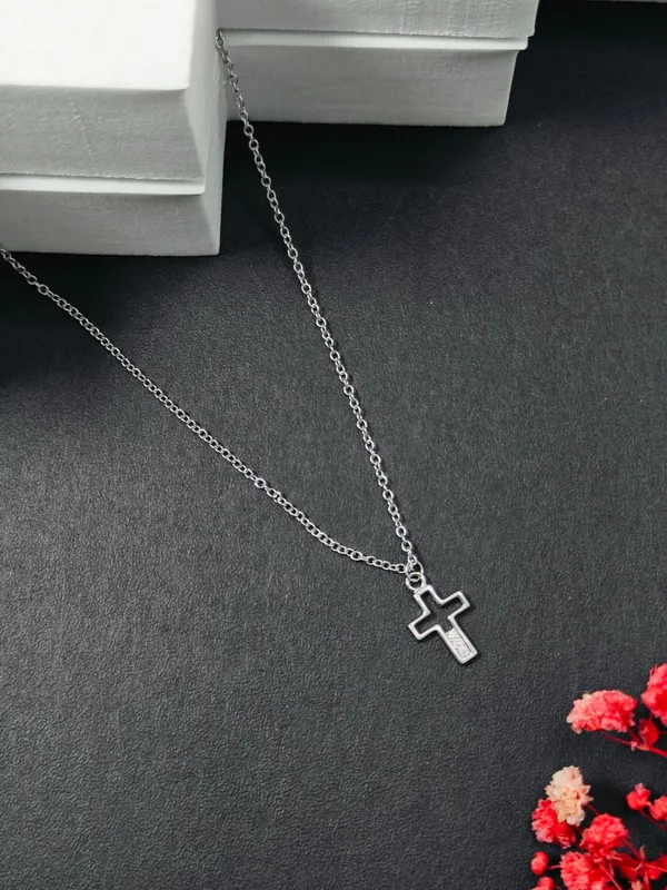 Sterling_Silver_Minimal_Cross_Pendant_For_Female