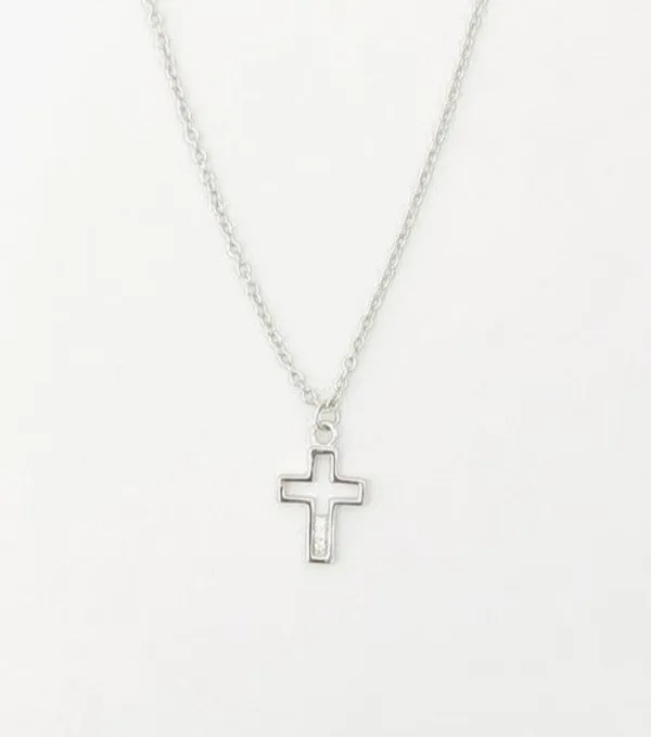 Sterling_Silver_Minimal_Cross_Pendant_For_Female