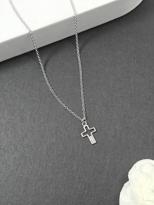 Sterling_Silver_Minimal_Cross_Pendant_For_Female