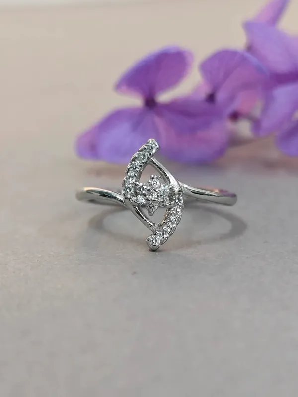 Silver_Minimalist_Sterling_Ring_For_Female