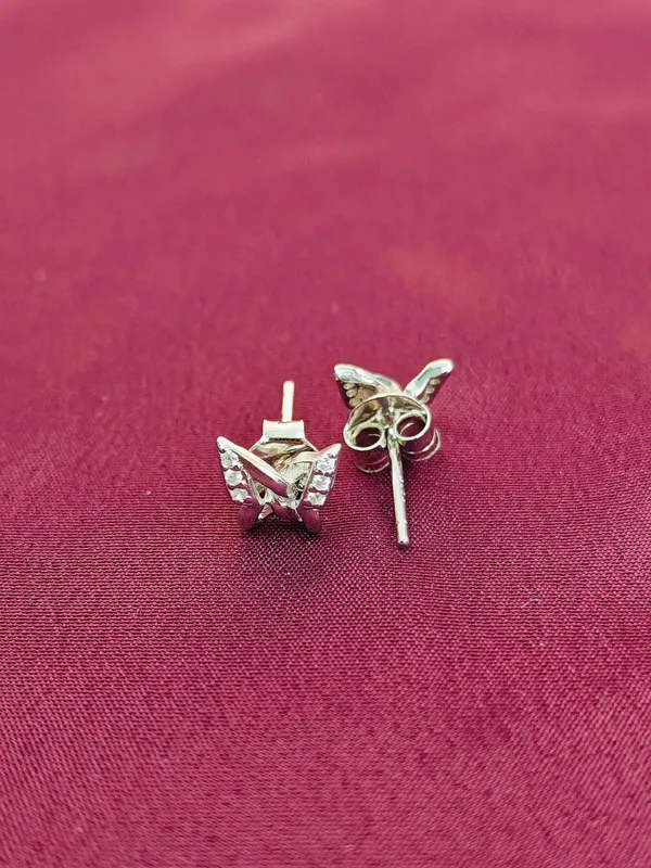 Silver_Modern_Geometric_Earrings_For_Daily_Wear_For_Female