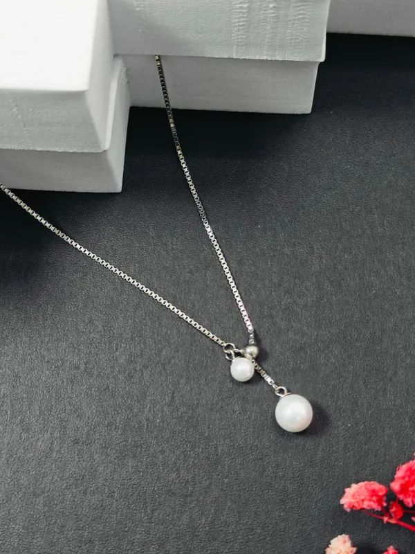 Sterling_Silver_Pearl_Pendant_For_Female