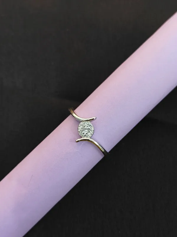 Silver_Premium_Finger_Ring_For_Female