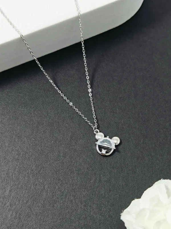 Sterling_Silver_Round_Half_Diamond_Pendant_For_Female