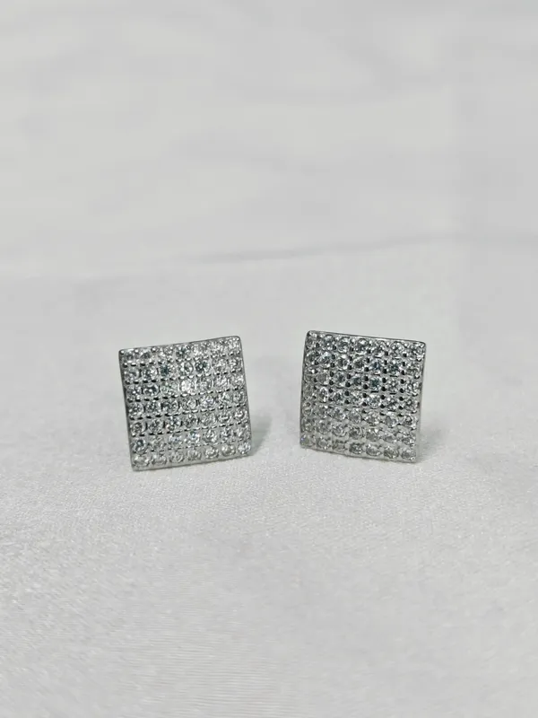 Silver_Royal_Earrings_For_Female