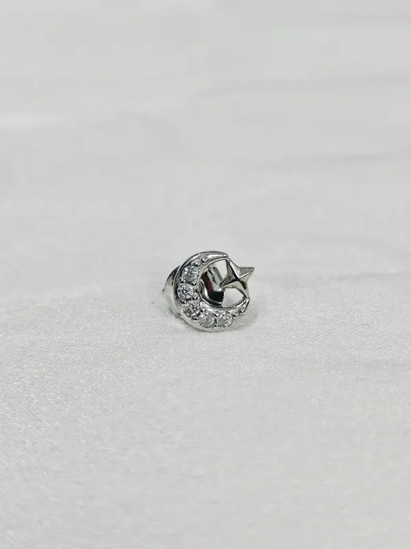 Silver_Floral_Stud_Earrings_For_Female