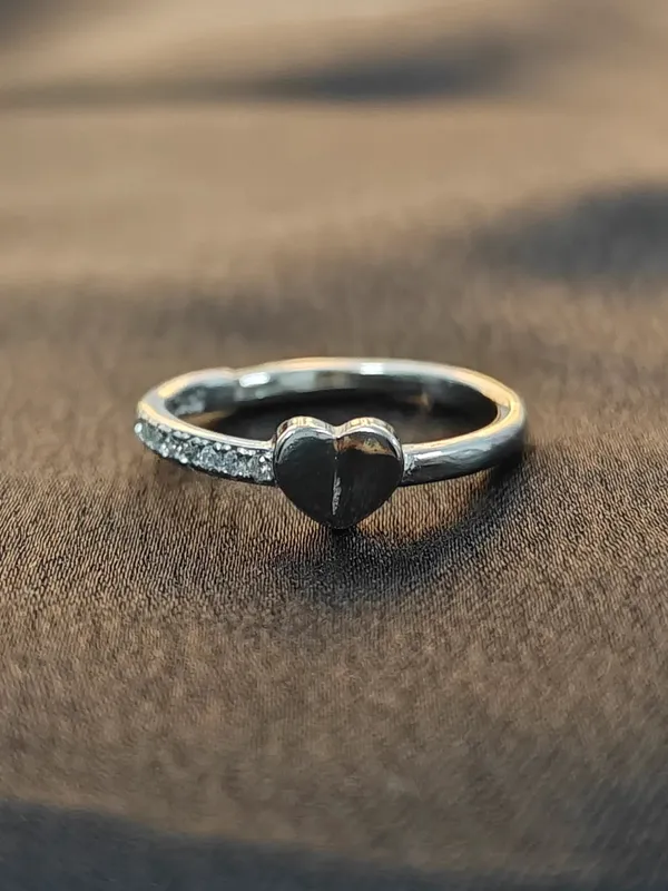 Silver_Antique_Ring_For_Female