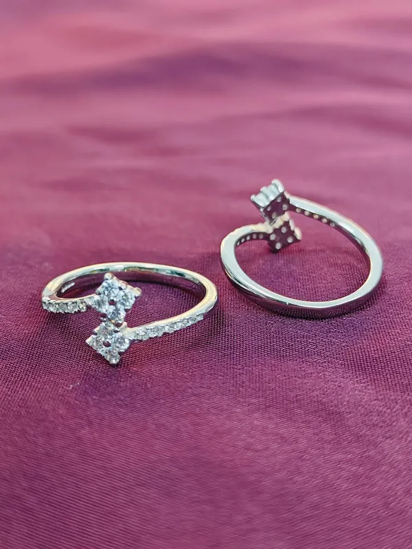Silver_Simple_Toe_Ring_For_Female