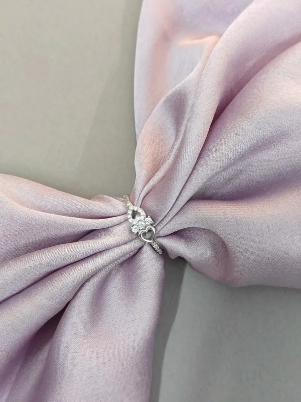 Silver_Sparkling_Curve_Ring_For_Female