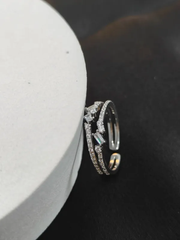 Silver_Star_Pattern_Ring_For_Female