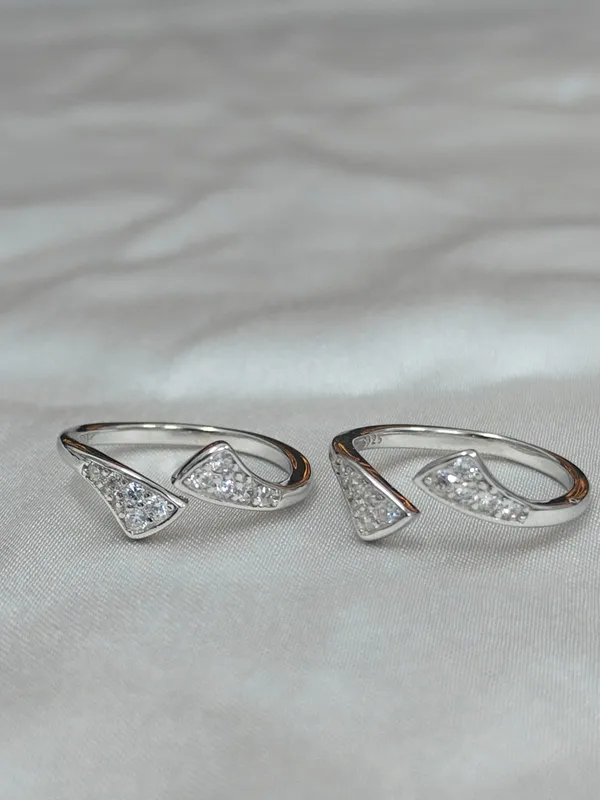 Silver_Statement_925_Toe_Ring_For_Female