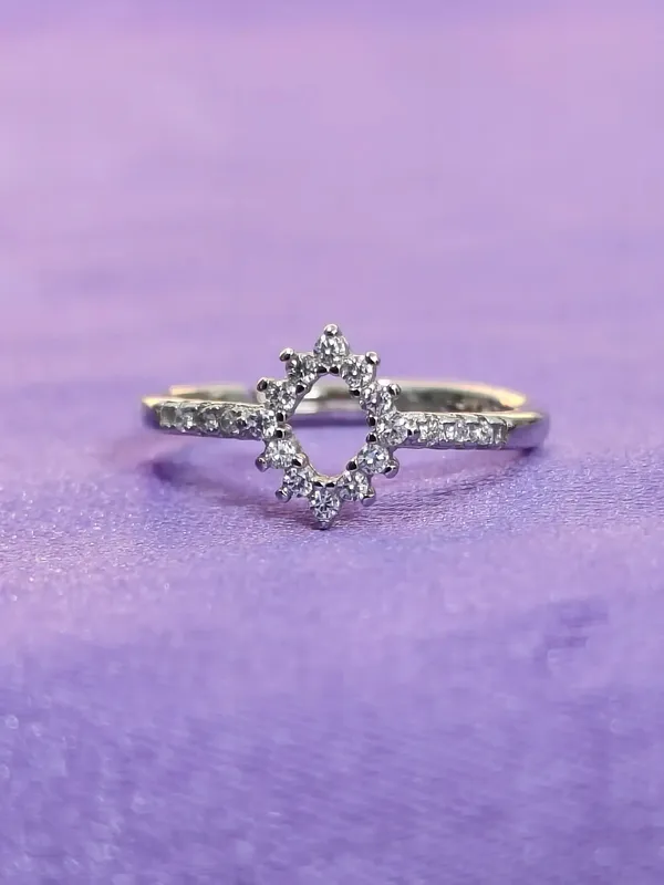 Silver_Stylish_Daily_Wear_Simple_Yet_Stunning_Ring_For_Female