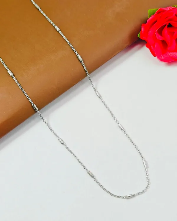 Sterling_Silver_Elegant_Chain_For_Female