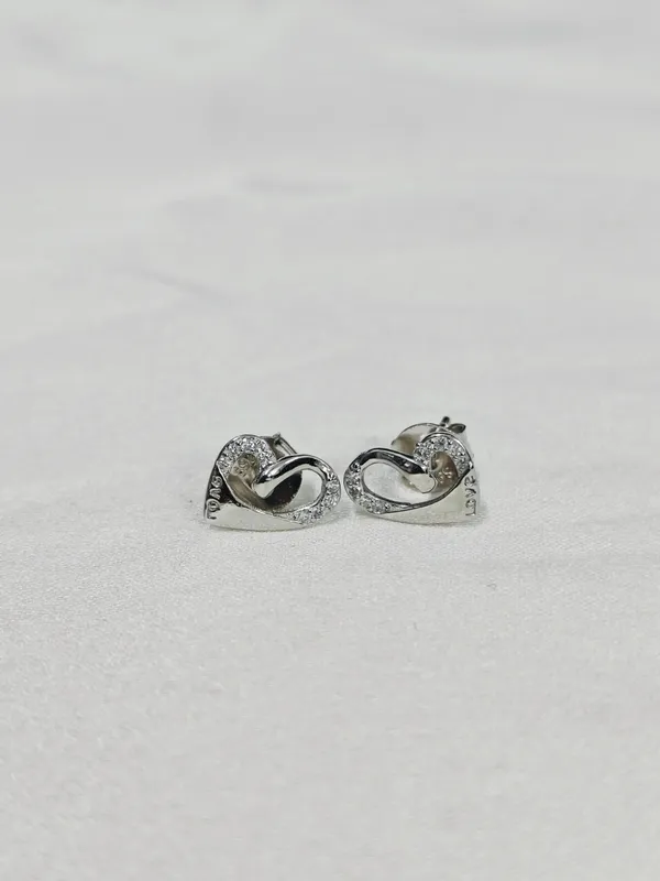 Silver_Traditional_Indian_Chandbali_Earrings_For_Female