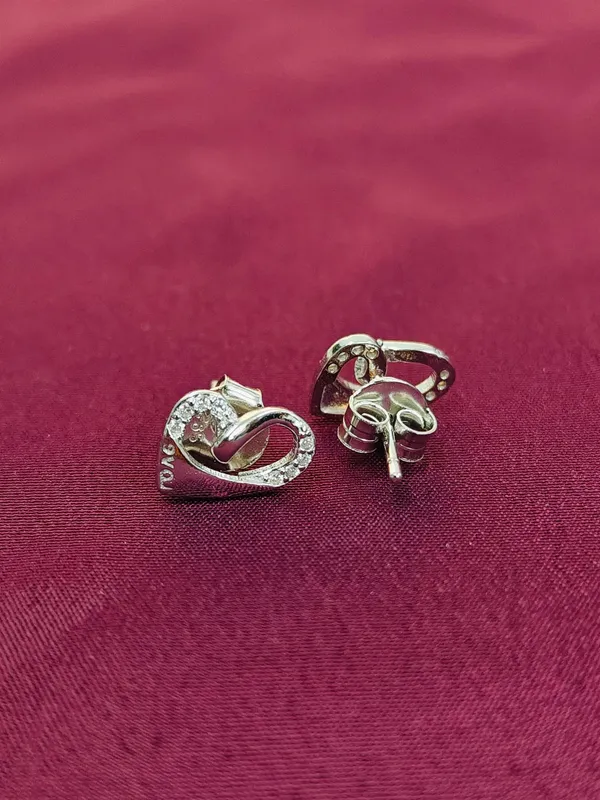 Silver_Traditional_Indian_Chandbali_Earrings_For_Female