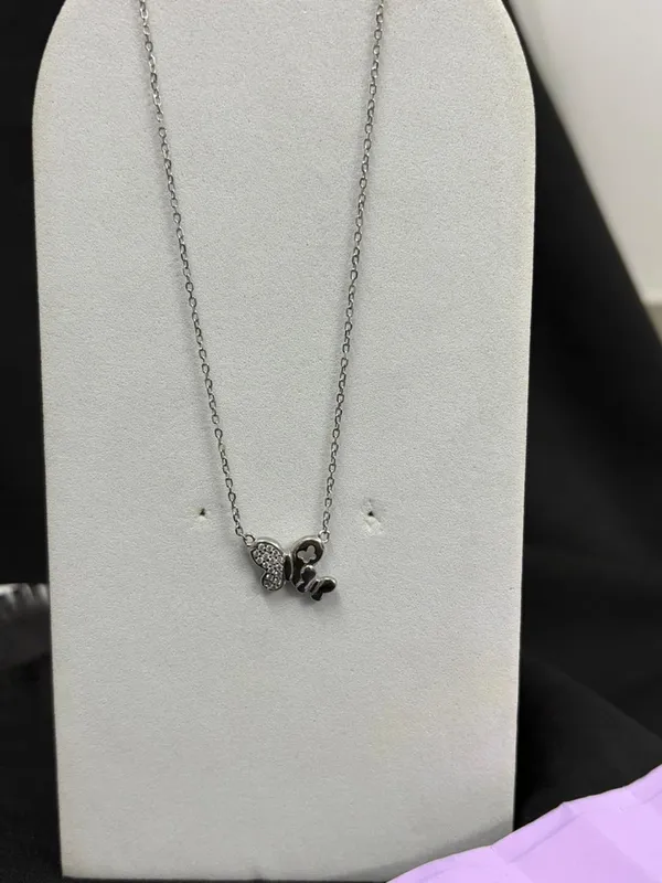 Silver_And_Blue_Trendy_925_Chain_With_Pendant_For_Female