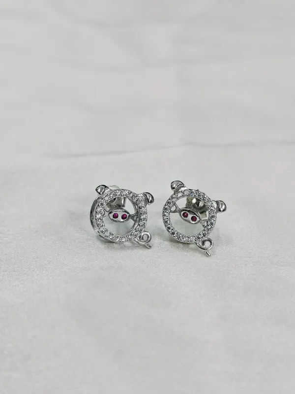 Silver_Unique_Designer_Earrings_For_Female