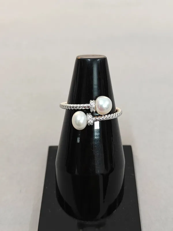 Silver_Ring_For_Festivals_For_Female