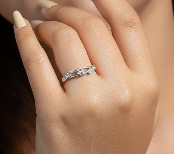 Silver_Zircon_Studded_Ring_For_Female