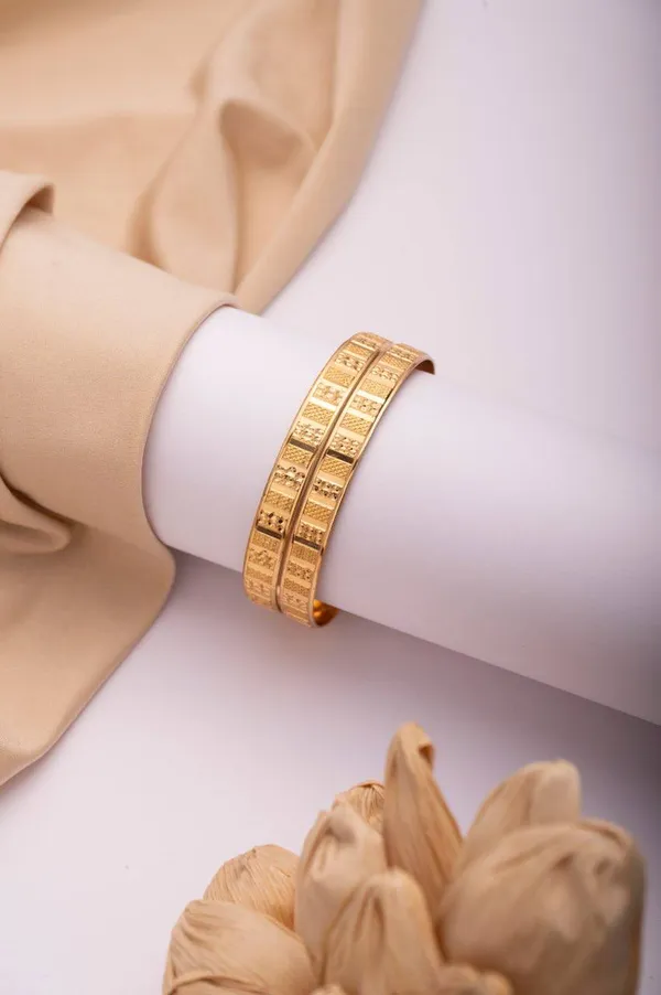Gold_Plated_Alloy_Designer_Bangles_For_Women