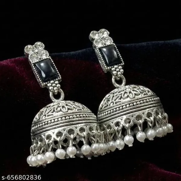 Silver_Alloy_Traditional_Jhumka_Earrings_With_Black_Stone_&_Pearl_Drops_For_Women