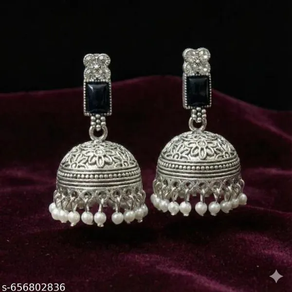 Silver_Alloy_Traditional_Jhumka_Earrings_With_Black_Stone_&_Pearl_Drops_For_Women