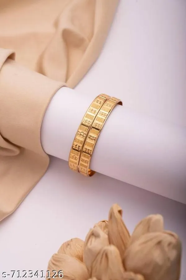 Gold_Plated_Alloy_Trendy_Stylish_Bangle_Bracelet_For_Women