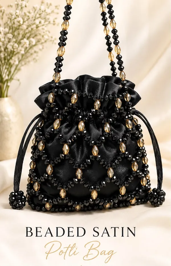 Black_&_Gold_Sparkle_Hand_Made_Beaded_Bag