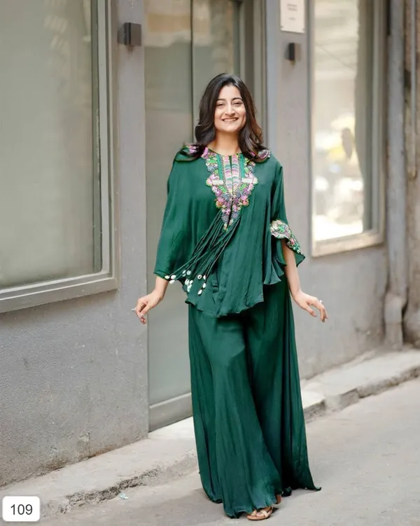 Green_Sequence_Embroidery_Work_With_Kodi_Latkan_Kurti_Set_With_Plazzo