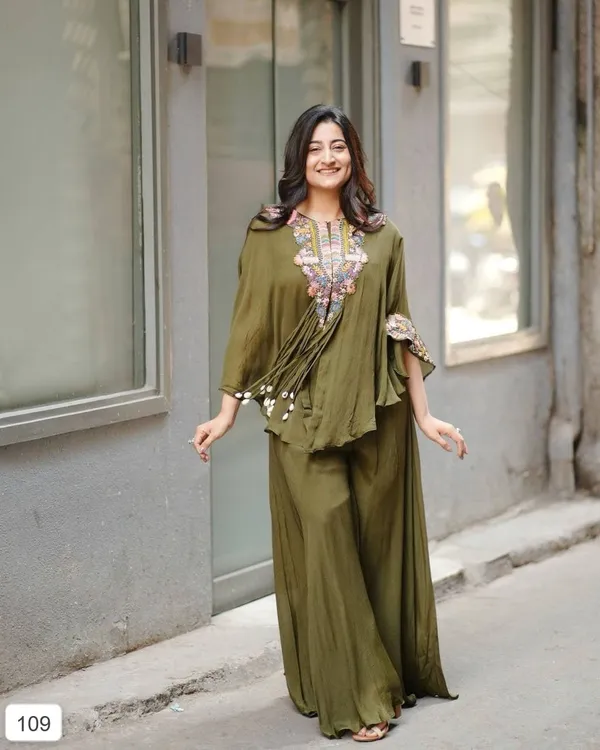Olive_Green_Embroidered_Kurti_with_Plazzo