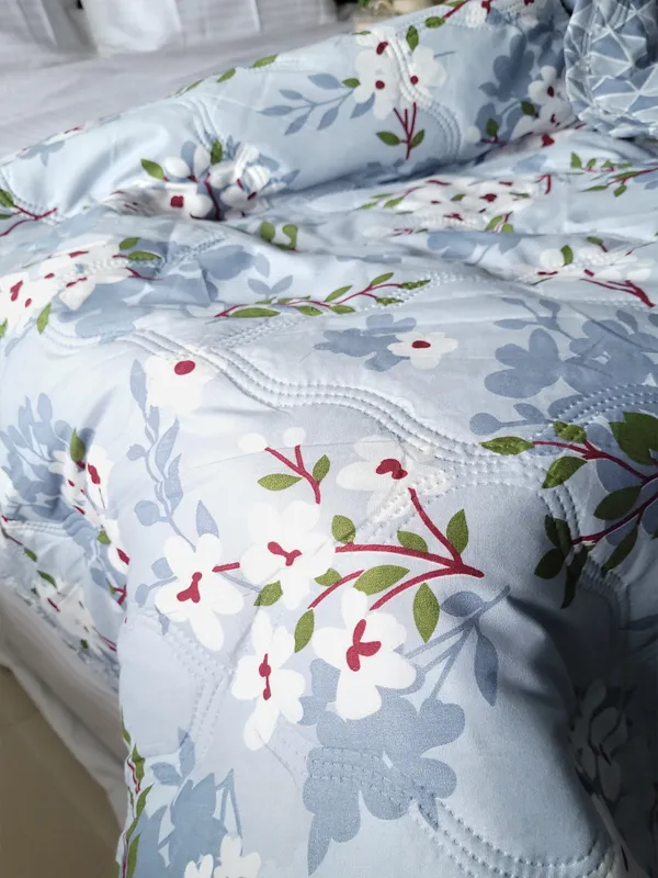 Bunio_Super_Soft_Reversible_Comforter__All-Season_Comforter_for_Single_Bed_-_Sky_Blue