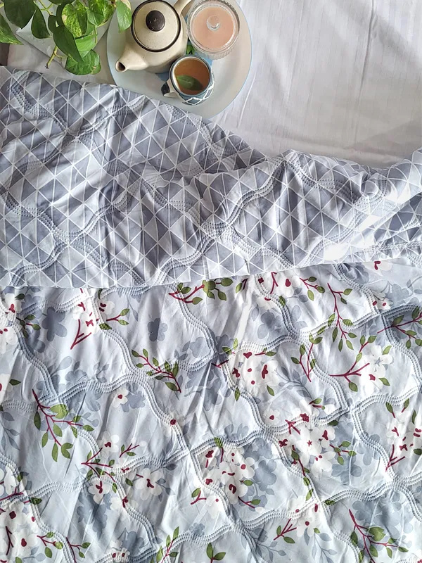 Bunio_Super_Soft_Reversible_Comforter__All-Season_Comforter_for_Single_Bed_-_Sky_Blue