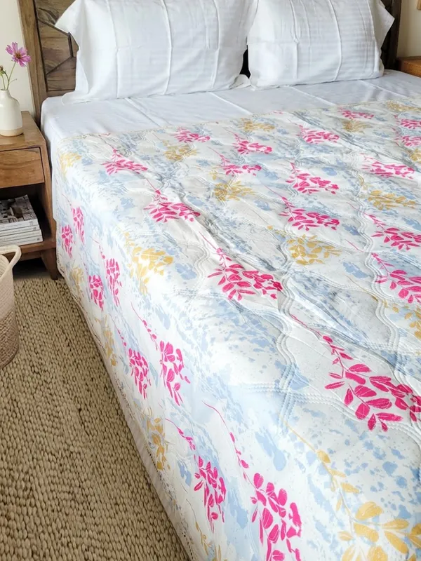 Bunio_Super_Soft_Reversible_Comforter__All-Season_Comforter_for_Double_Bed_-_Pink_&_White