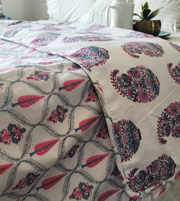Pink_&_White_100%_Cotton_Reversible_Dohar_Double_Bed_Size_90_Inch_X_100_Inch