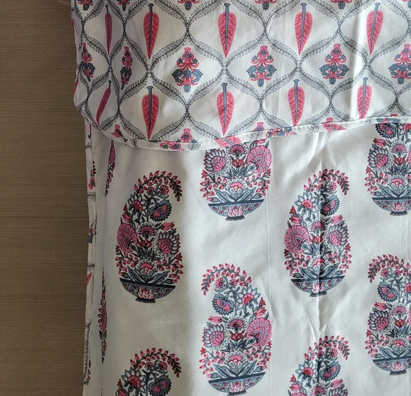 Pink_&_White_100%_Cotton_Reversible_Dohar_Double_Bed_Size_90_Inch_X_100_Inch