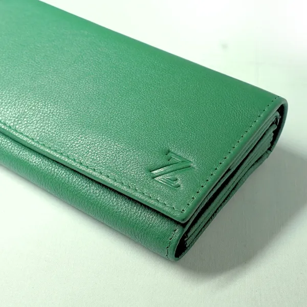 Green_Leather_Signature_Compact_Purse_For_Female