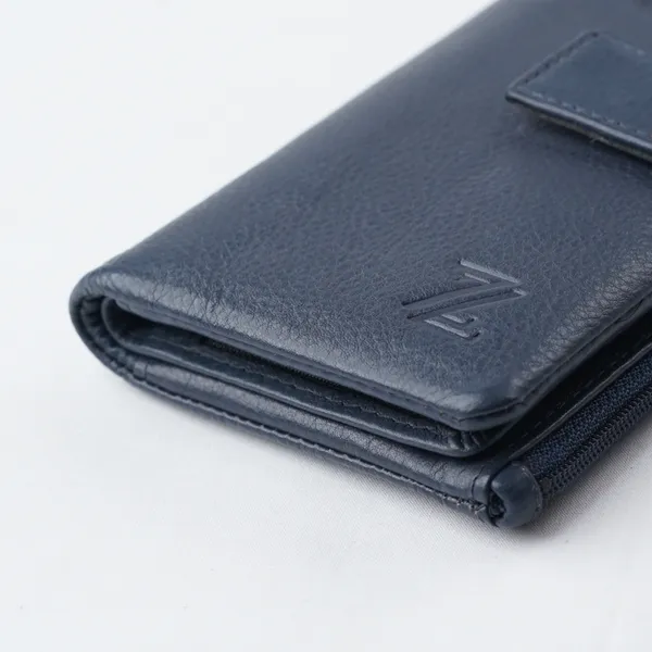 Blue_Leather_Signature_Long_Wallet_For_Female
