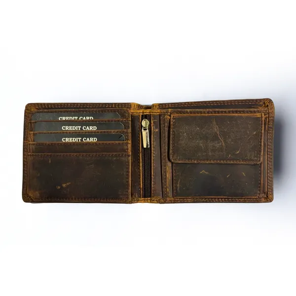 Brown_Leather_Nomad_Classic_Wallet_For_Unisex