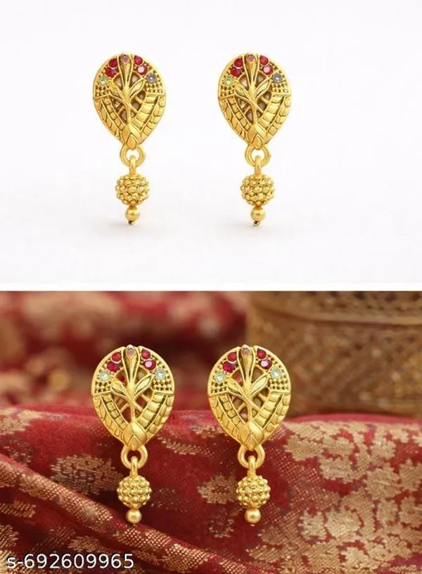 Rajwadi_Leaf_Design_Gold_Dangler_Earrings