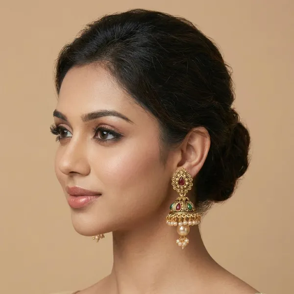 Ranihaar_Gold_Plated_Kundan_Jhumkas_With_Pearl_Drops