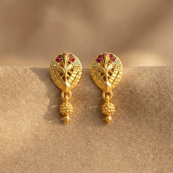 Rajwadi_Leaf_Design_Gold_Dangler_Earrings
