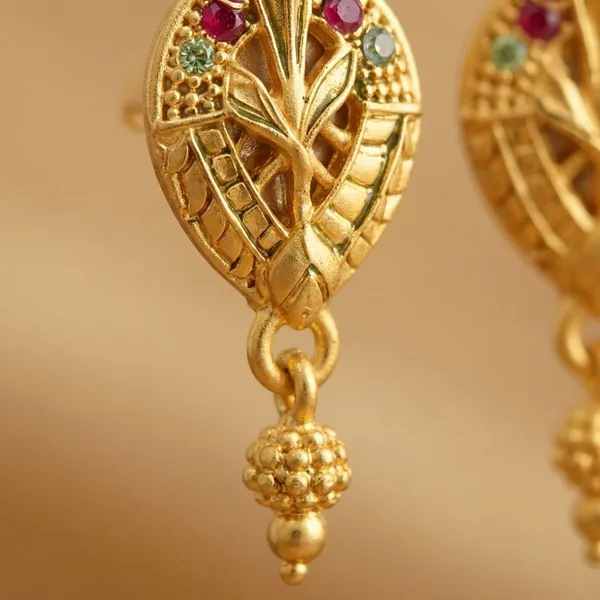 Rajwadi_Leaf_Design_Gold_Dangler_Earrings