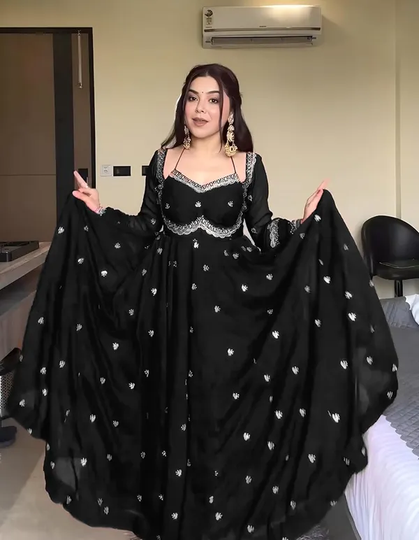 Black_Silver_Georgette_Embroidered_Anarkali_Set_For_Women