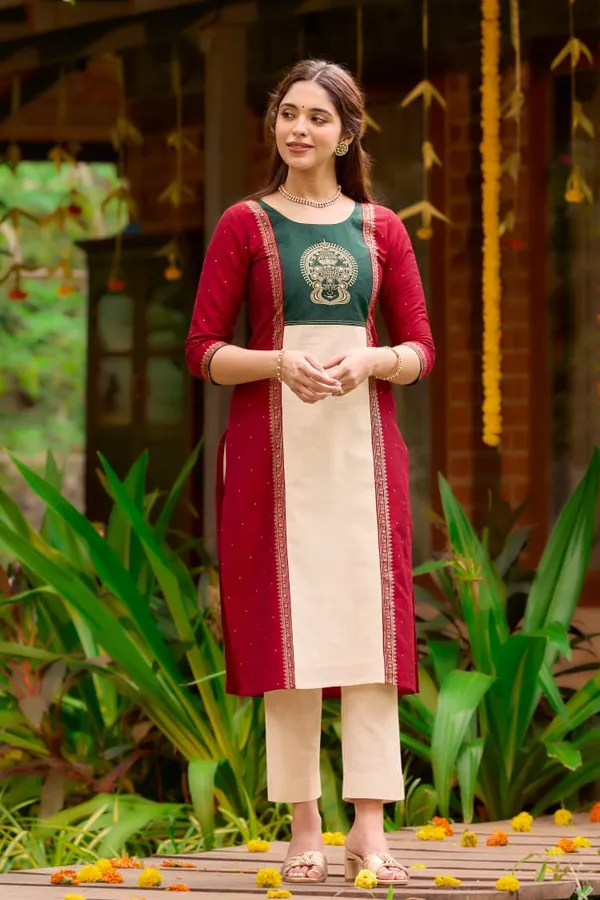 Maroon_Cream_Georgette_Printed_Straight_Kurta_Pant_Set_For_Women
